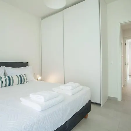 Apartment Cozy In The Heart Of Rhodes Center *