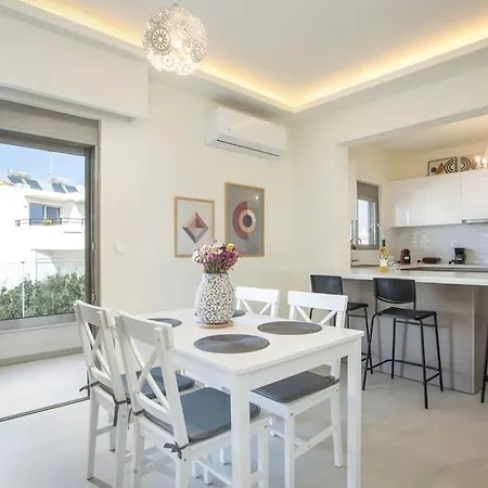 Apartment Cozy In The Heart Of Rhodes Center